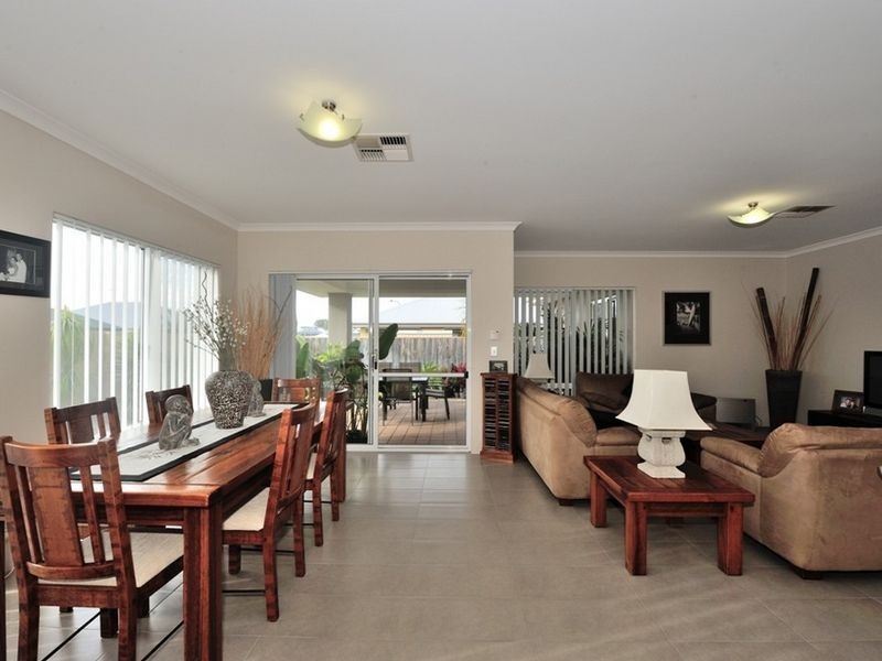 18 Adriana Way, Halls Head WA 6210