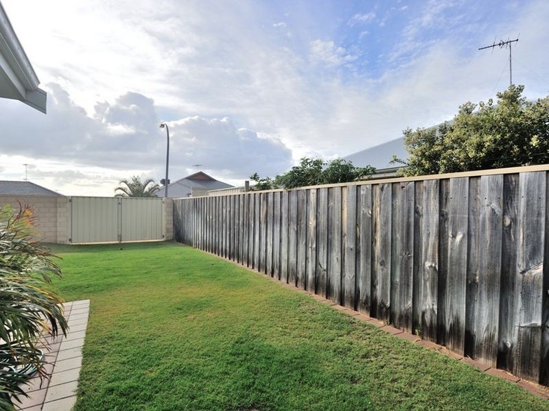 18 Adriana Way, Halls Head WA 6210