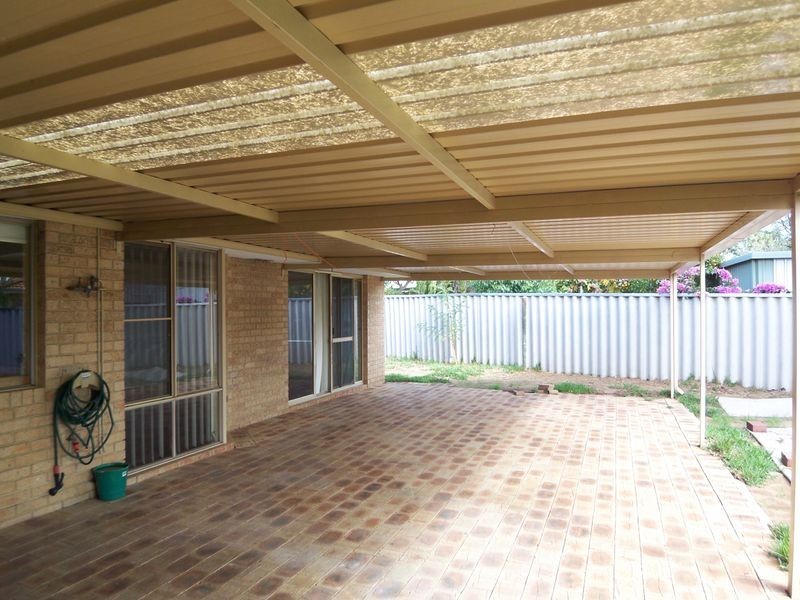 9 Olinda Court, Greenfields WA 6210