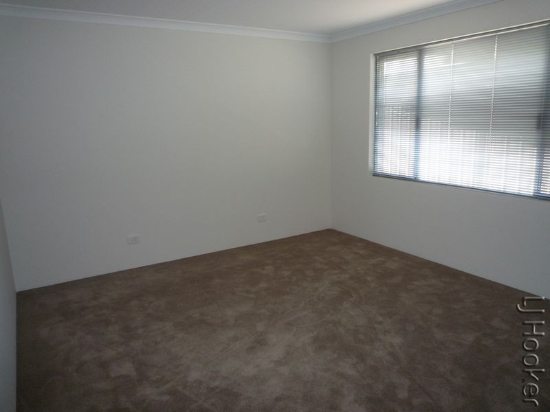 6 Bourke Close, Ravenswood WA 6208