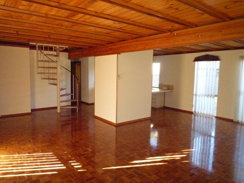 6 Angalore Street, Madora Bay WA 6210