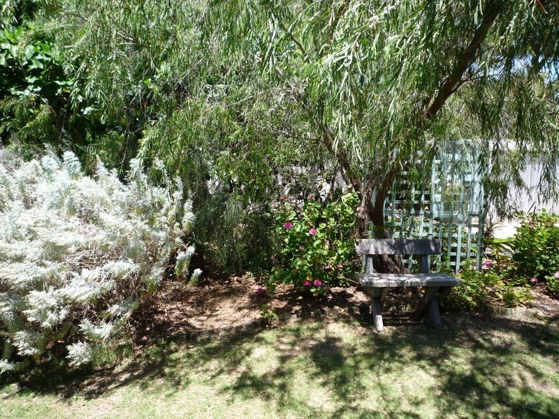 1 Wagtail Court, Greenfields WA 6210