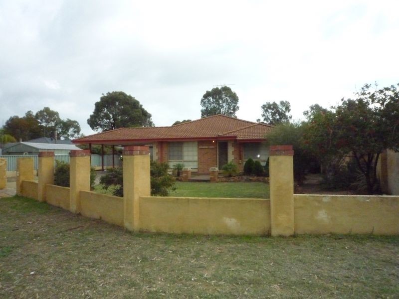 1 Birdsong Grove, Greenfields WA 6210