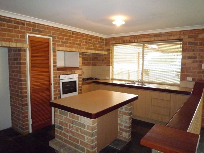 1 Birdsong Grove, Greenfields WA 6210