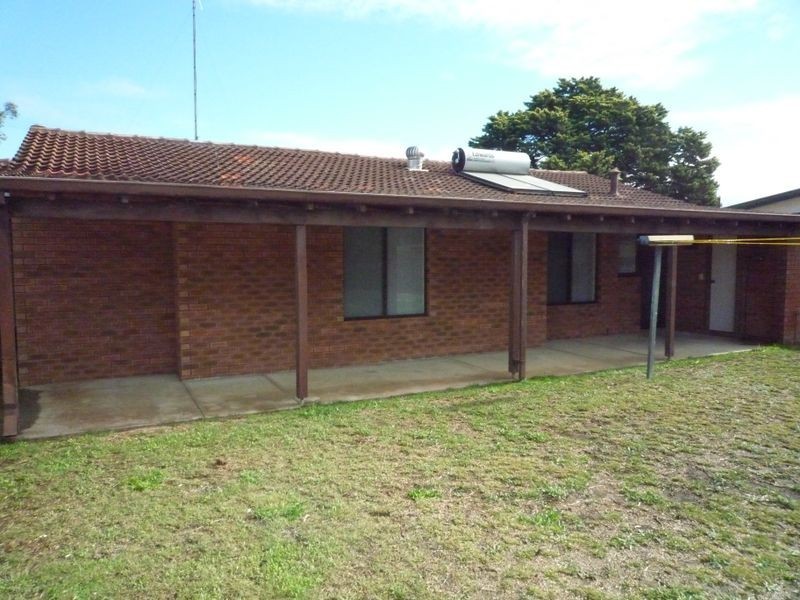 12 Manjeep Road, Greenfields WA 6210
