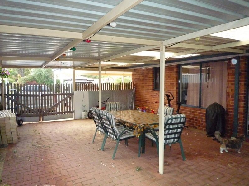 15 Lucidus Retreat, Greenfields WA 6210