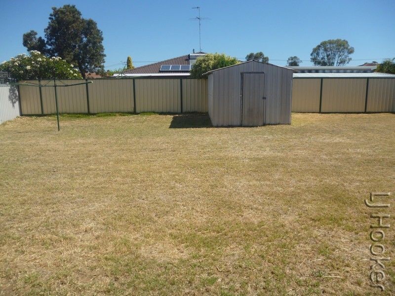 19 Murdoch Drive, Greenfields WA 6210