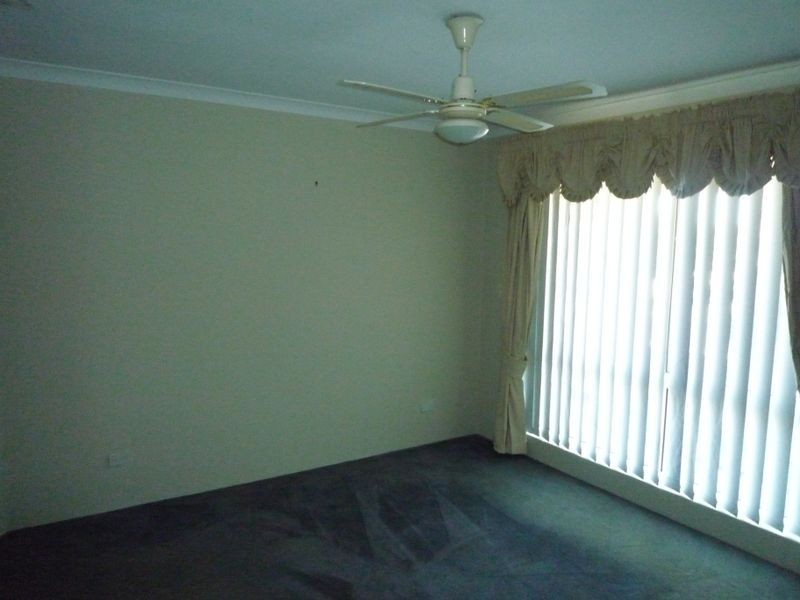 2 Wintersweet Place, Halls Head, Halls Head WA 6210