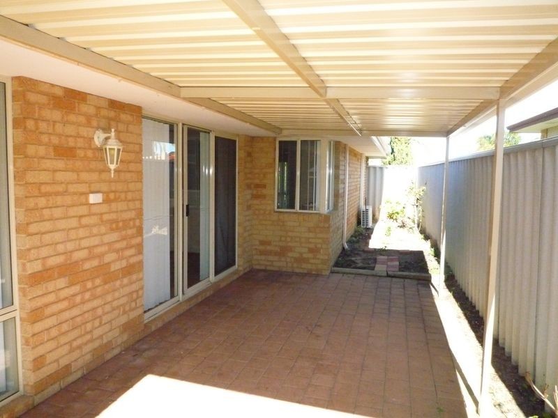 2 Wintersweet Place, Halls Head, Halls Head WA 6210