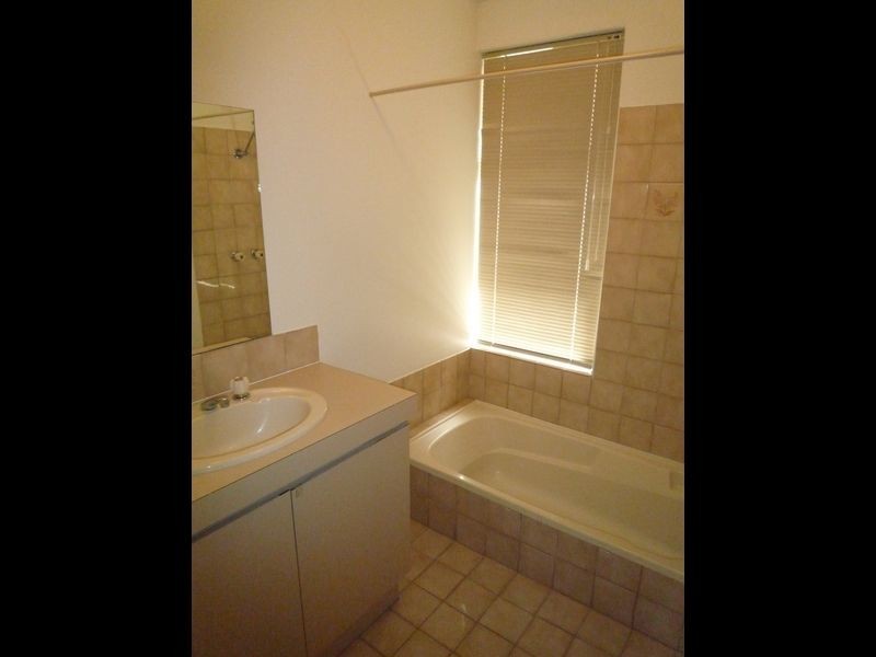 15 Reynolds Avenue, Greenfields WA 6210