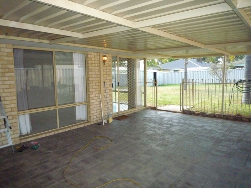 15 Reynolds Avenue, Greenfields WA 6210