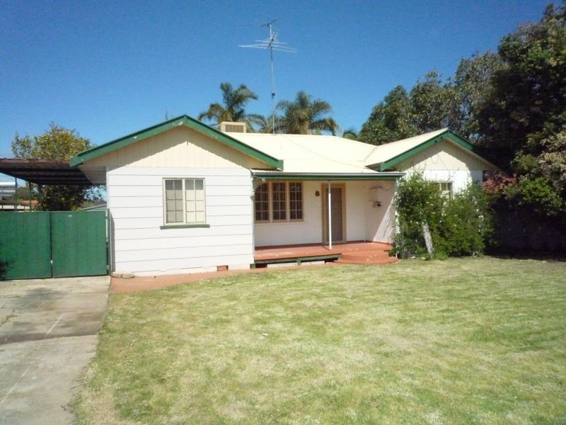 33 Service Street, Mandurah WA 6210