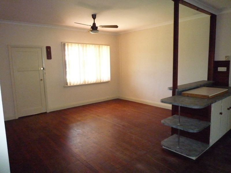 33 Service Street, Mandurah WA 6210