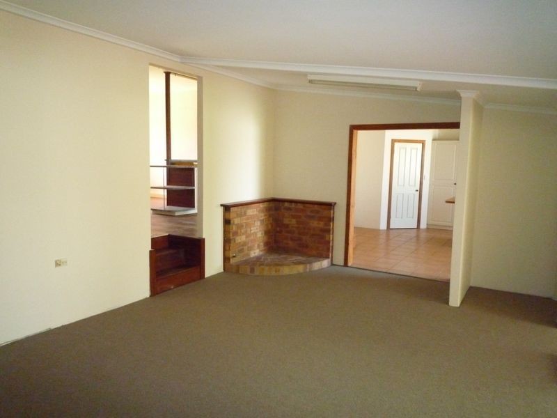 33 Service Street, Mandurah WA 6210