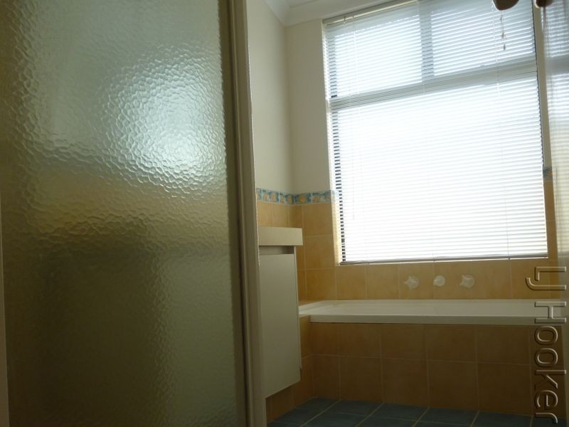 5A Valentino Close, Greenfields WA 6210