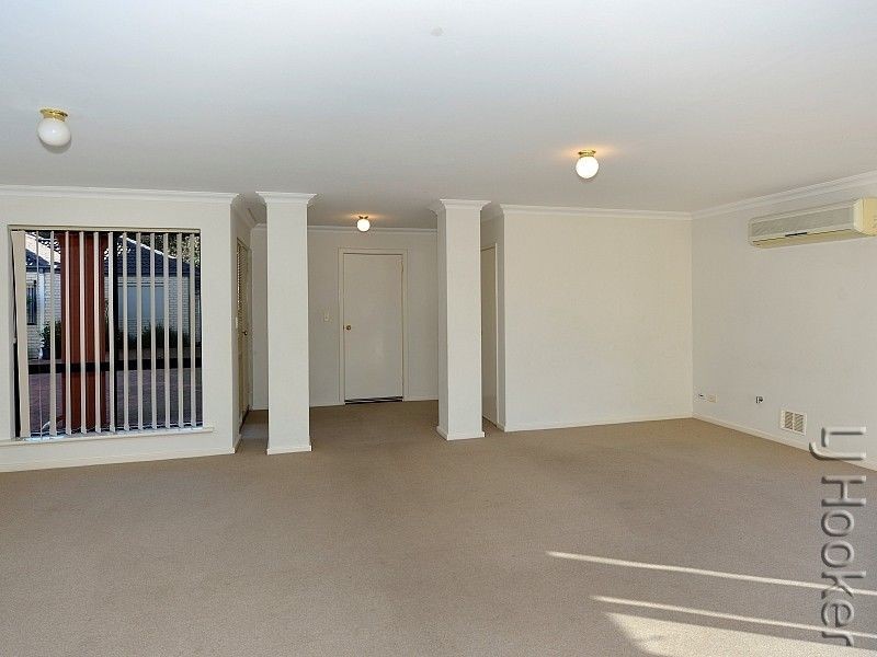 4/6 Churchill Avenue, Dudley Park WA 6210