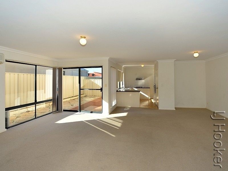 4/6 Churchill Avenue, Dudley Park WA 6210