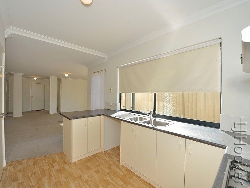 4/6 Churchill Avenue, Dudley Park WA 6210