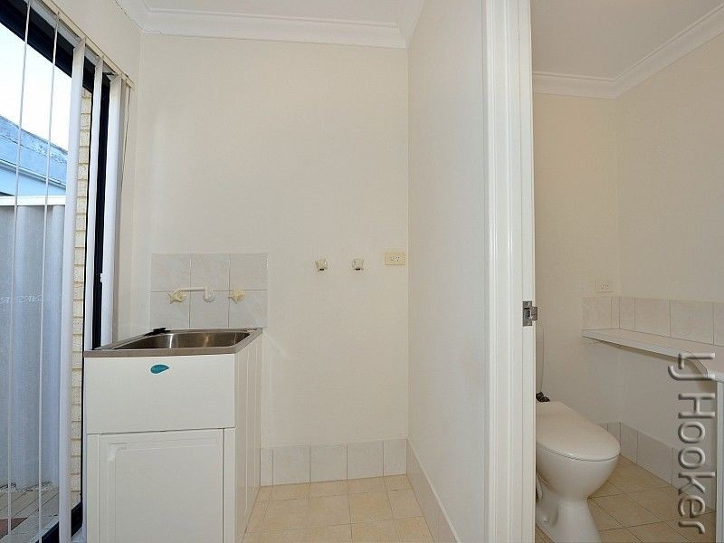 4/6 Churchill Avenue, Dudley Park WA 6210