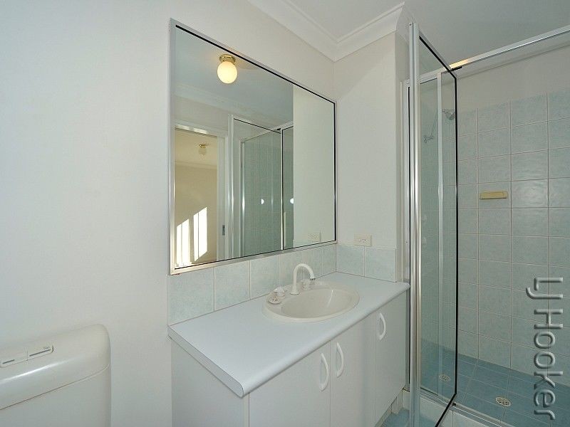 4/6 Churchill Avenue, Dudley Park WA 6210