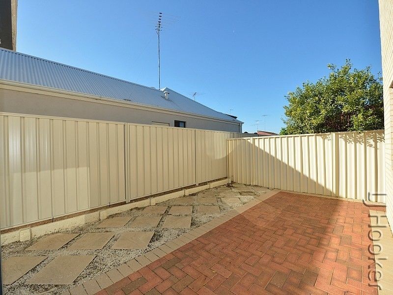 4/6 Churchill Avenue, Dudley Park WA 6210