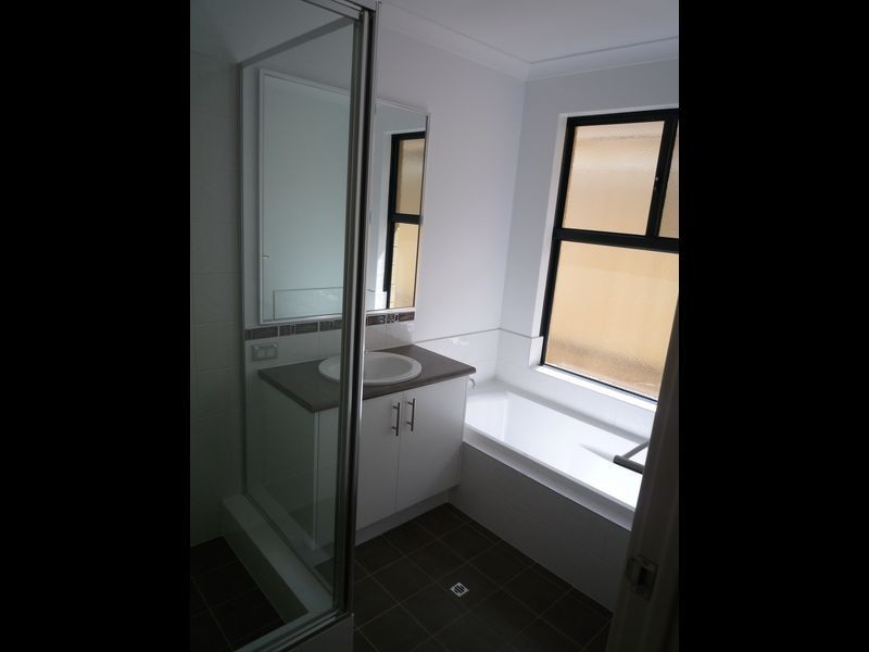 18 Highcliff Circle, Lakelands, Mandurah WA 6210