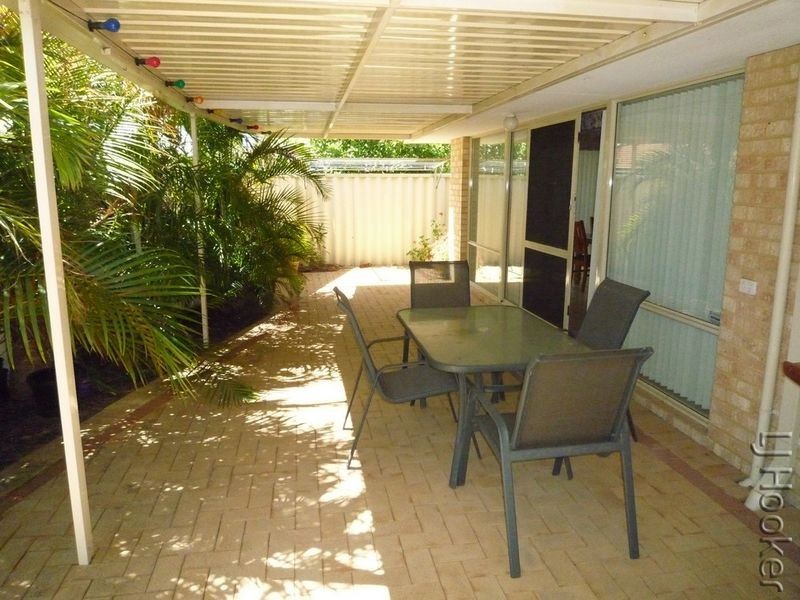 4A Medford Court, Meadow Springs WA 6210