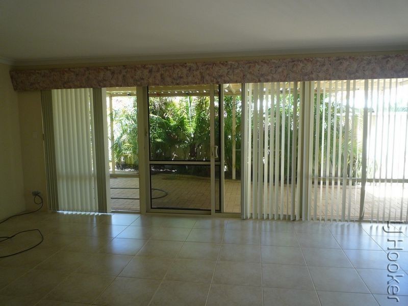 4A Medford Court, Meadow Springs WA 6210