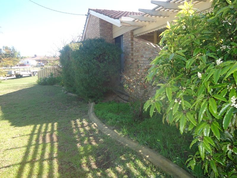 1 David Place, Dudley Park WA 6210