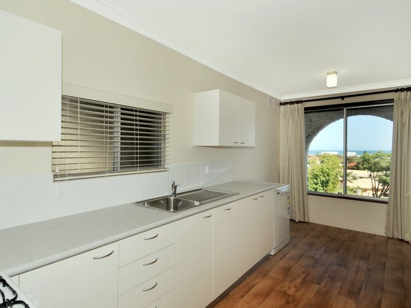 31 Selene Way, San Remo WA 6210