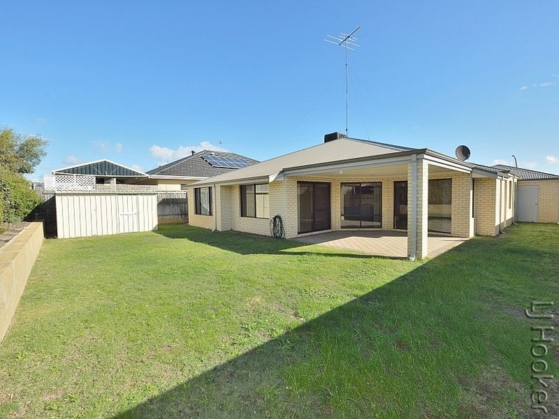 9 Scarab Court, Halls Head WA 6210