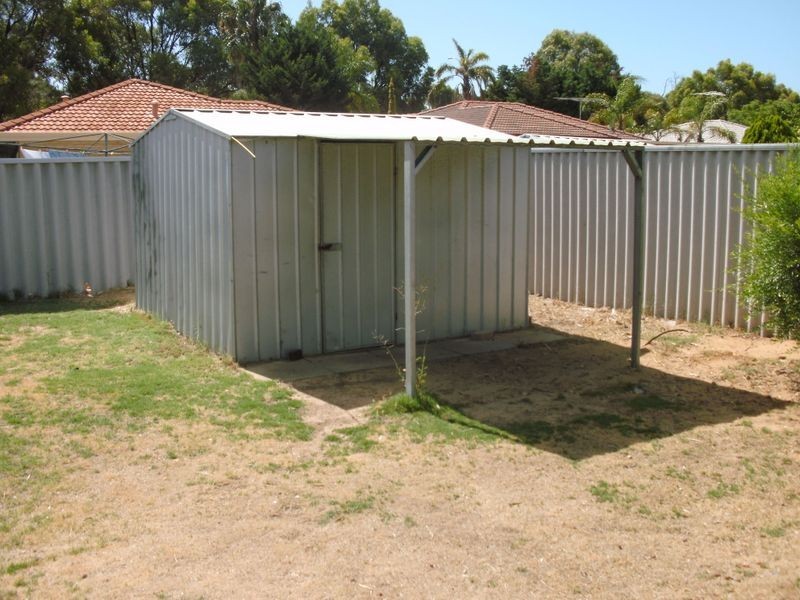 34 Fairway Crescent, Meadow Springs WA 6210