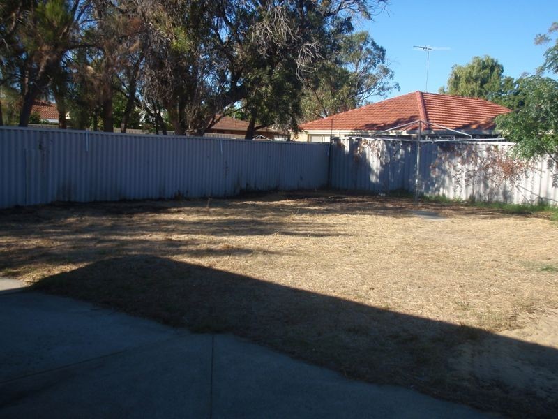 8 Warbrook Place, Coodanup WA 6210