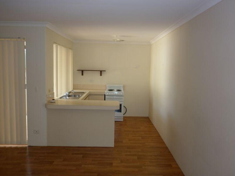 19a Oaklands Avenue, Halls Head, Halls Head WA 6210