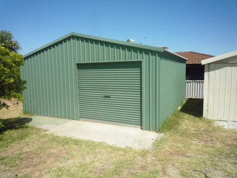 9 Leigh Street, Dudely Park, Mandurah WA 6210