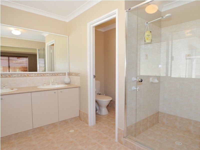 18 Anvils Circle, Secret Harbour WA 6173