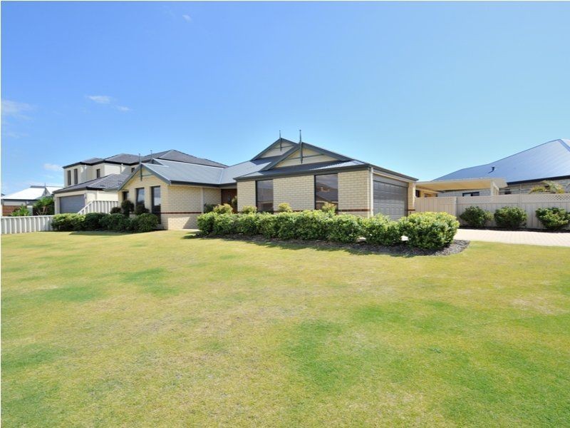 18 Anvils Circle, Secret Harbour WA 6173