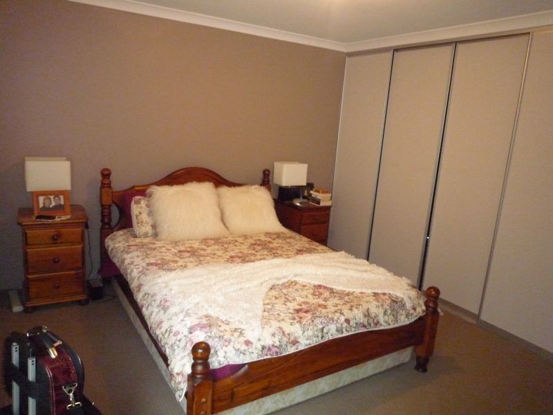 4b Nookie Street, Dudley Park WA 6210