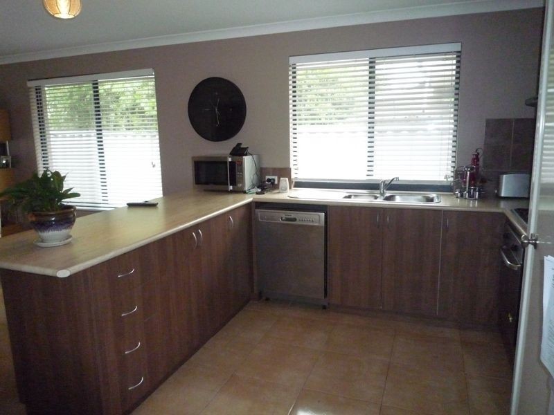 4b Nookie Street, Dudley Park WA 6210