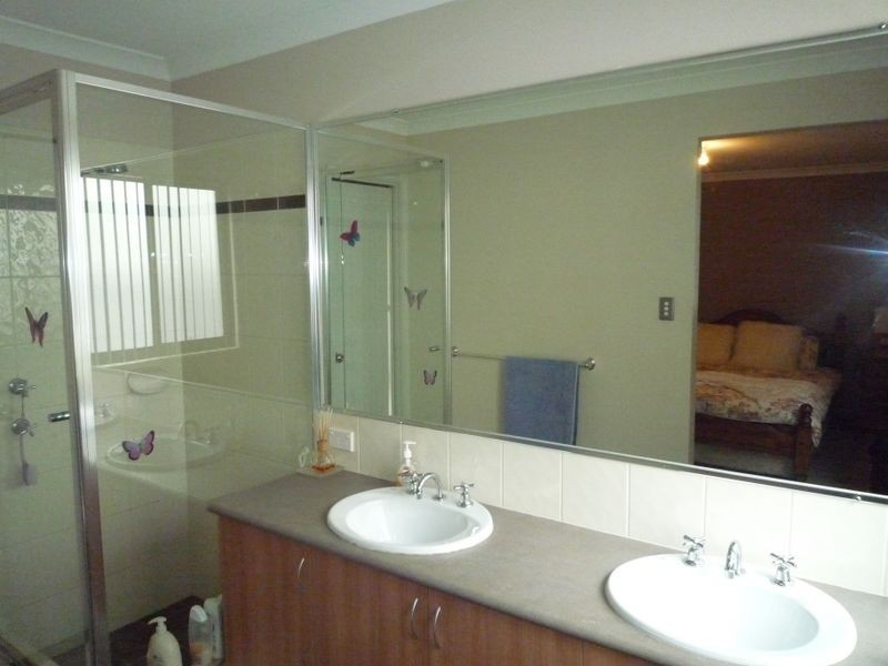 4b Nookie Street, Dudley Park WA 6210