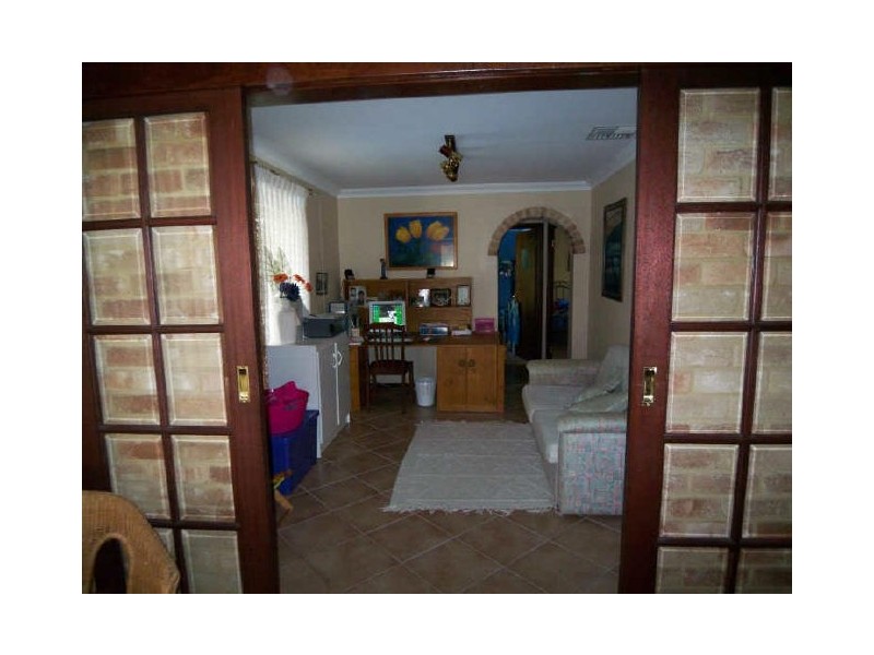 6 Fairfield Way, Halls Head WA 6210