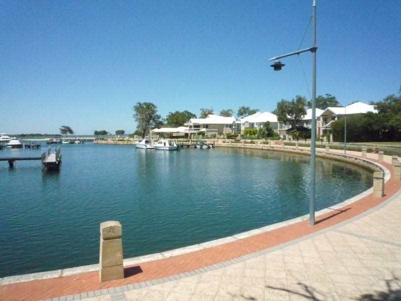 10 Sirrocco Drive, Erskine WA 6210