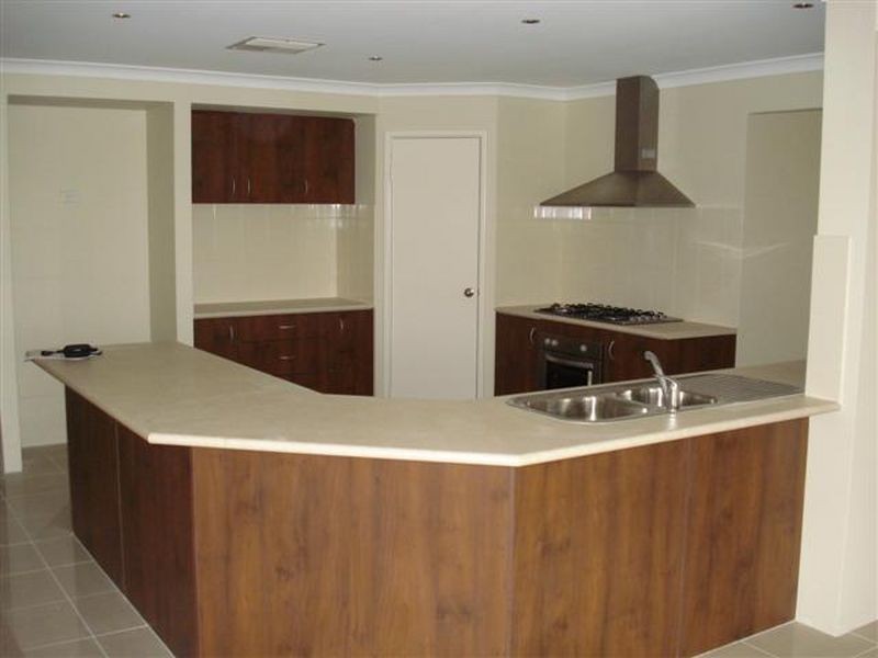 75 Southport Boulevard, Dawesvill, Mandurah WA 6210