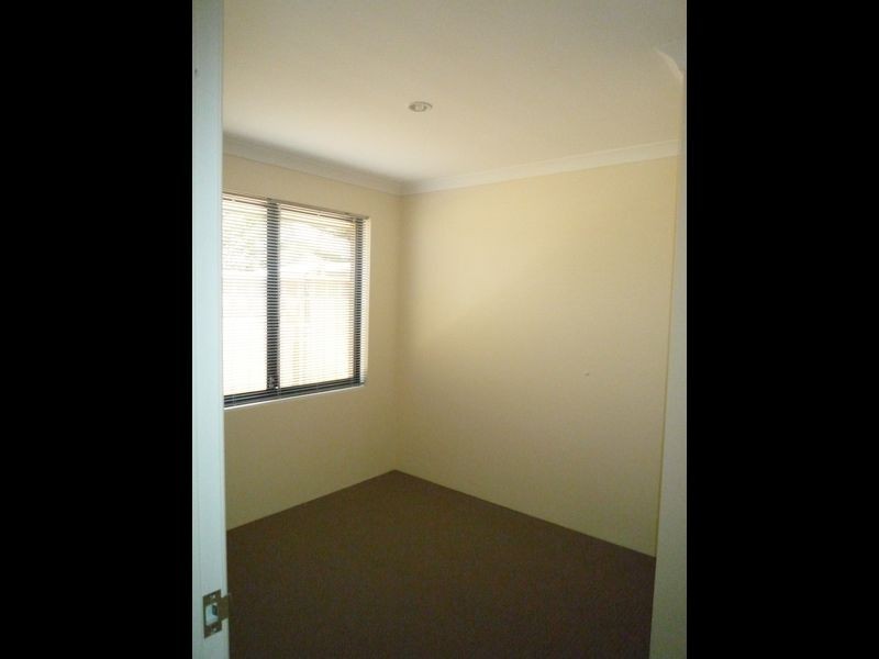 8 Yilberra Drive, Falcon WA 6210