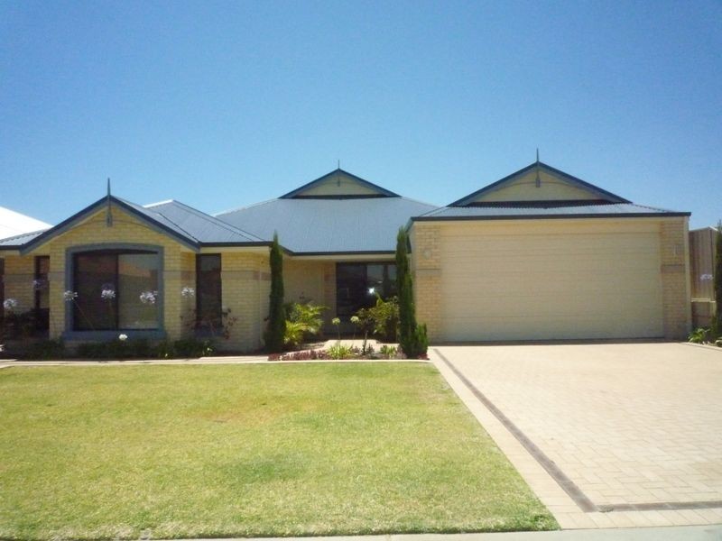 58 Lord Hobart Drive, Madora Bay WA 6210