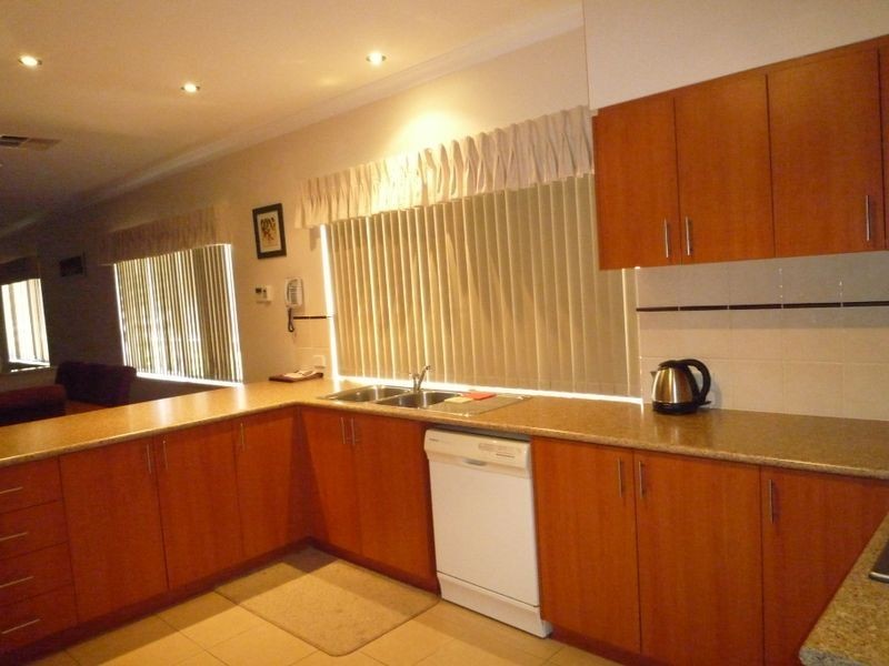 58 Lord Hobart Drive, Madora Bay WA 6210