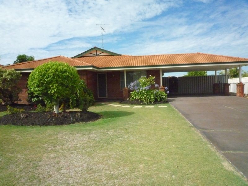2 Willmott Close, Halls Head WA 6210