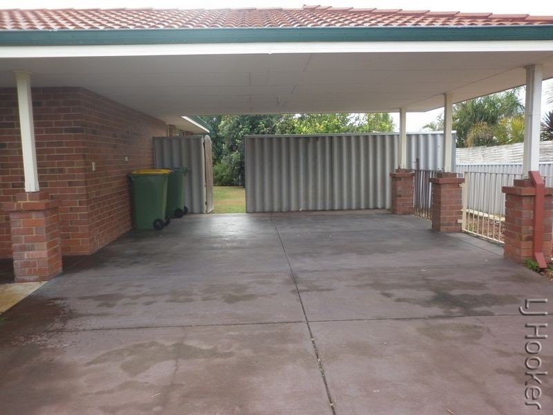 2 Willmott Close, Halls Head WA 6210