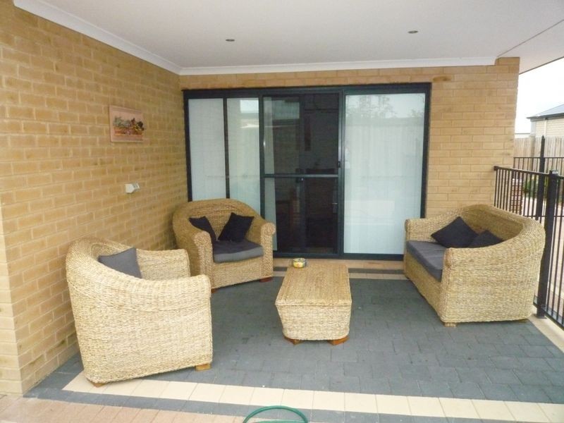 113 Hudson Drive, Dudley Park WA 6210