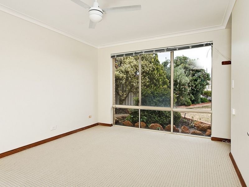 14 Cuvier Place, San Remo WA 6210